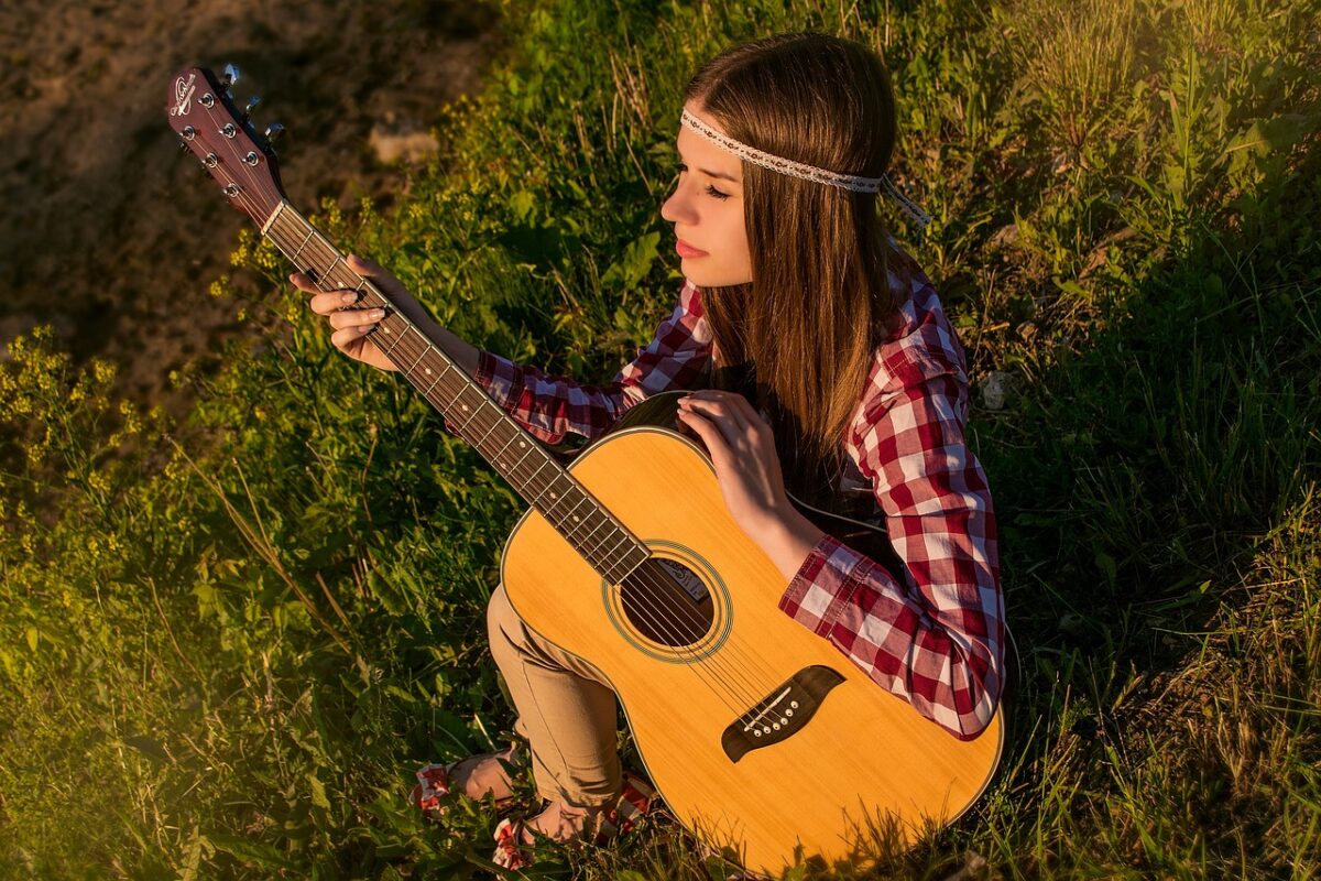Yüksek Teknik Gelişimi İçin Gitar Kurslarında Geliştirilen Özel Yöntemler