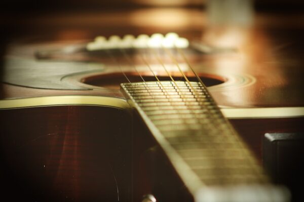 Gitar Şarkıları Listesi: Her Dönem İçin Favoriler