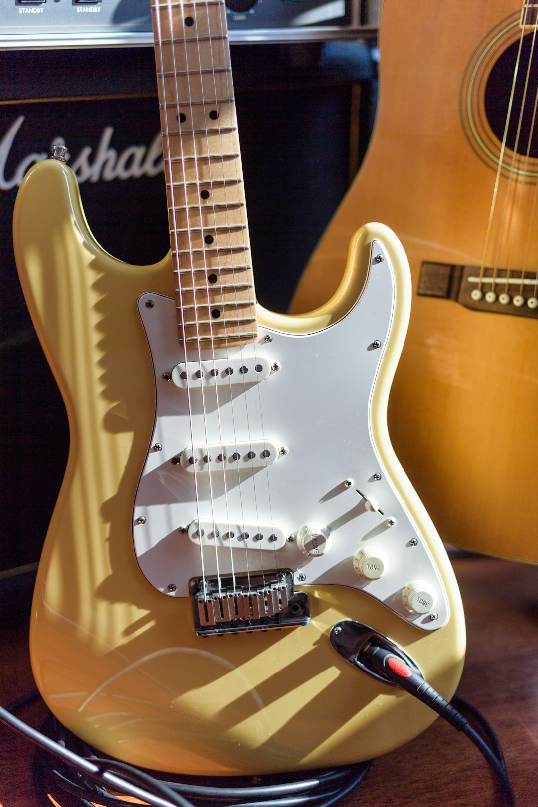 gitar yıldızların altında notaları