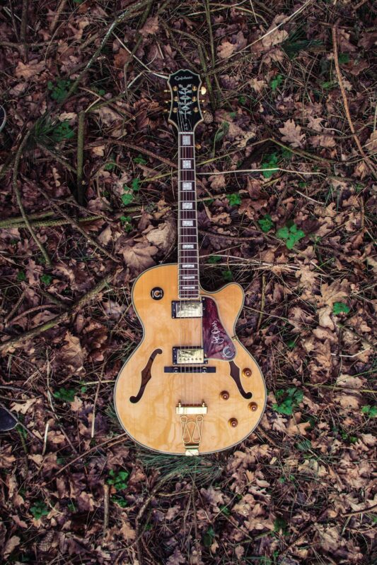 Kolay Gitar Parçaları ile Hızla Öğrenin